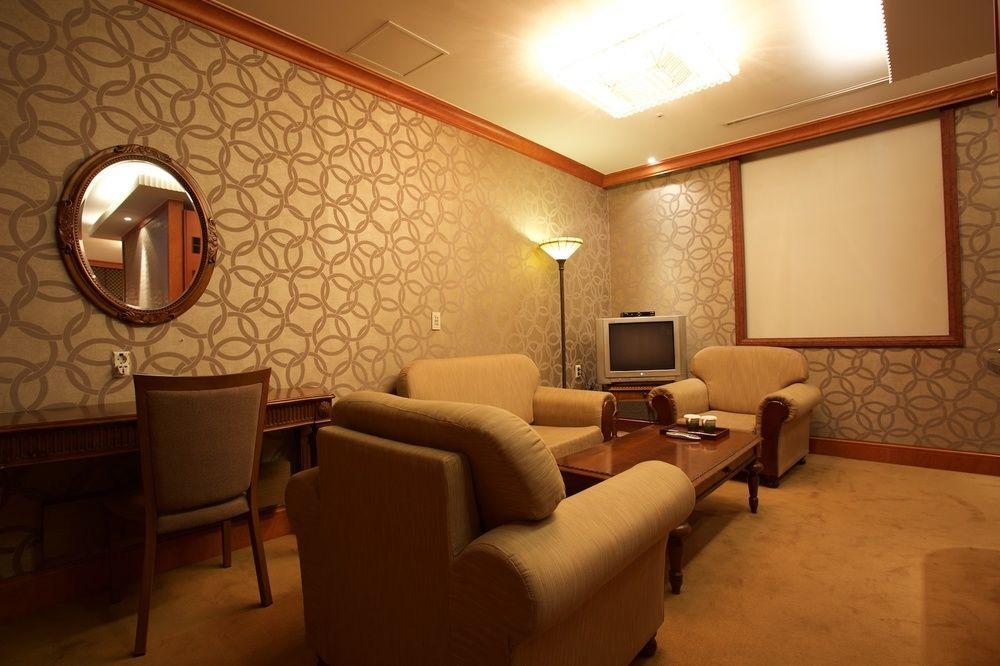 The Koryo Hotel Bucheon Buitenkant foto