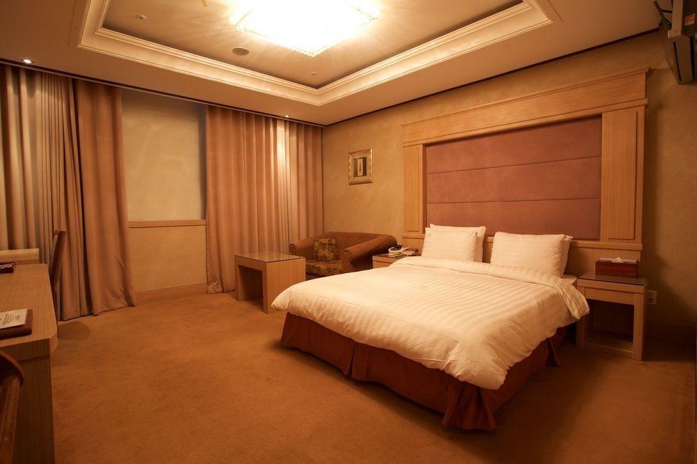 The Koryo Hotel Bucheon Buitenkant foto